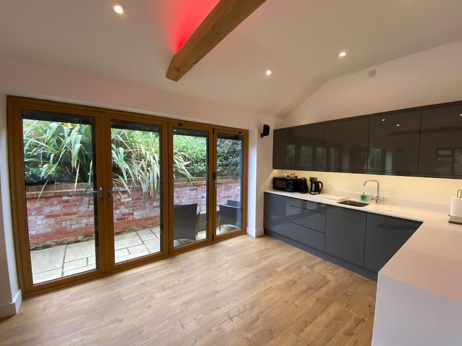 Apartamento Stansted Airport Luxury Annexe With Parking. Birchanger Exterior foto